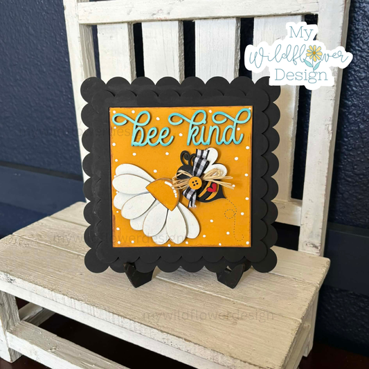 Scalloped Square Interchangeable Frame